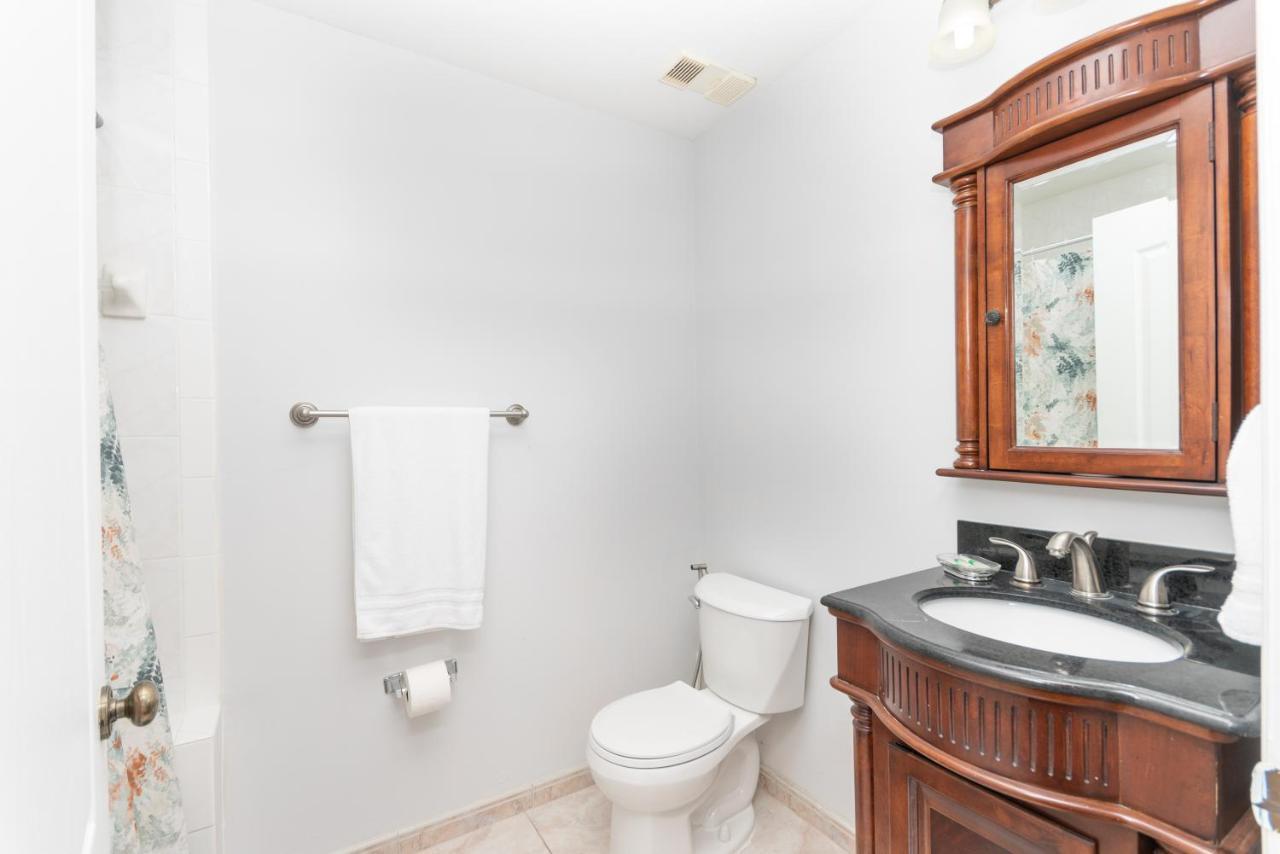 Beautiful 2/2.5 Condo W/Free Parking Fast Wifi Miami Luaran gambar